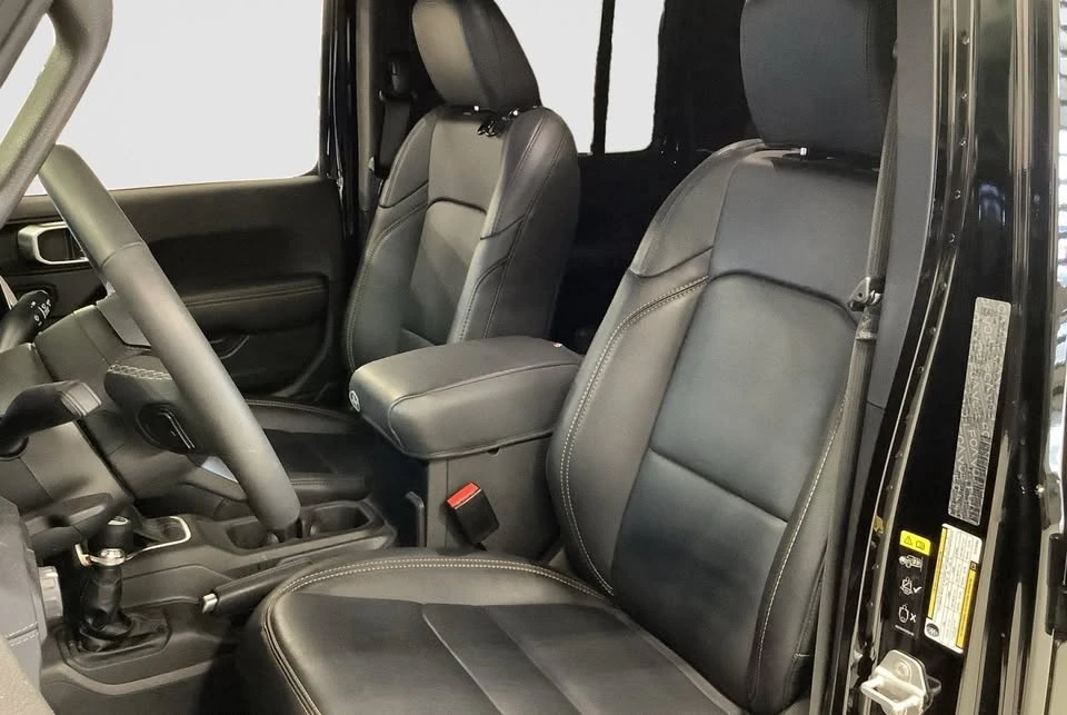 2025 Jeep JT Gladiator - Image 12 of 20