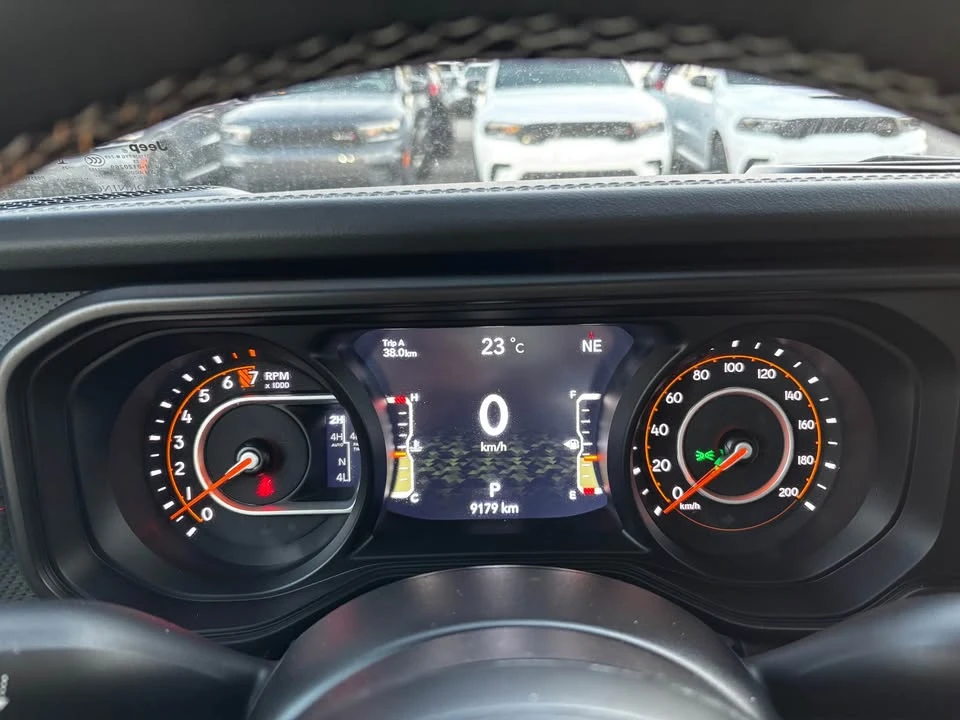 2025 Jeep JT Gladiator - Image 7 of 12