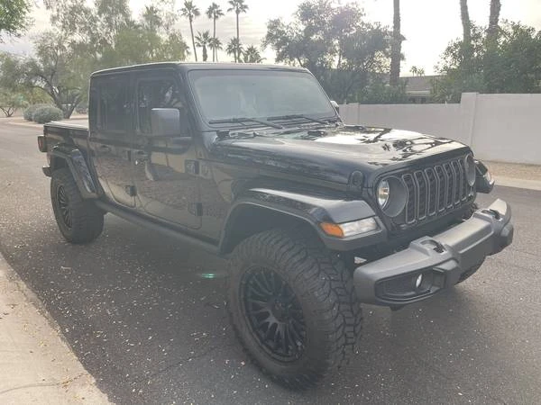 2025 Jeep JT Gladiator - Image 5 of 19