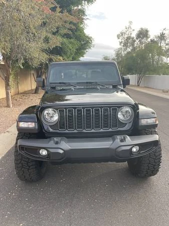 2025 Jeep JT Gladiator - Image 4 of 19