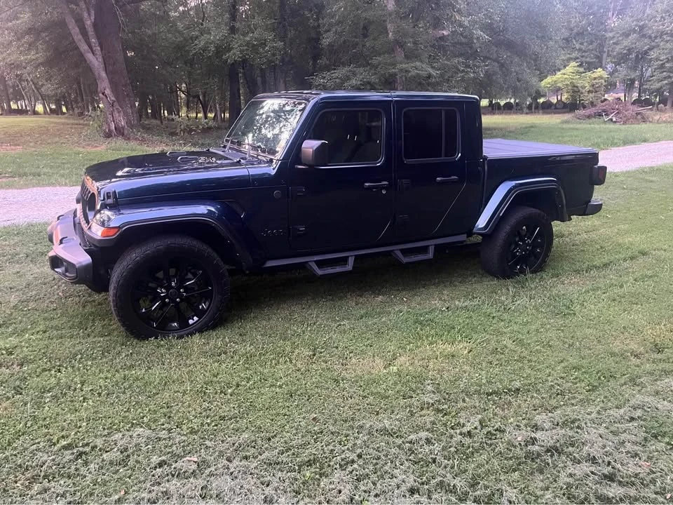 2025 Jeep JT Gladiator - Image 3 of 9