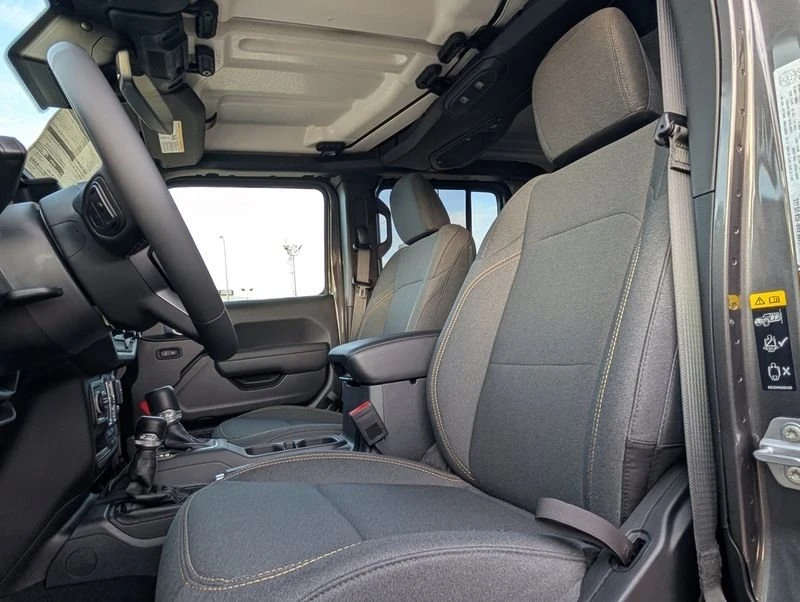 2025 Jeep JT Gladiator - Image 16 of 20
