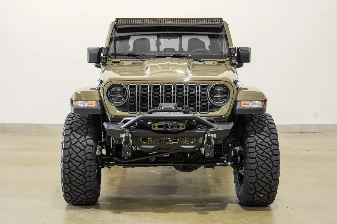 2025 Jeep JT Gladiator - Image 4 of 12
