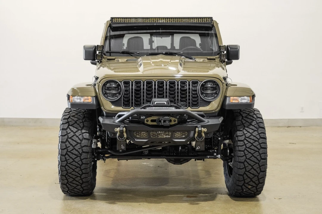 2025 Jeep JT Gladiator - Image 4 of 12