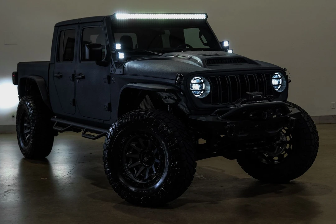 2025 Jeep JT Gladiator - Image 6 of 12