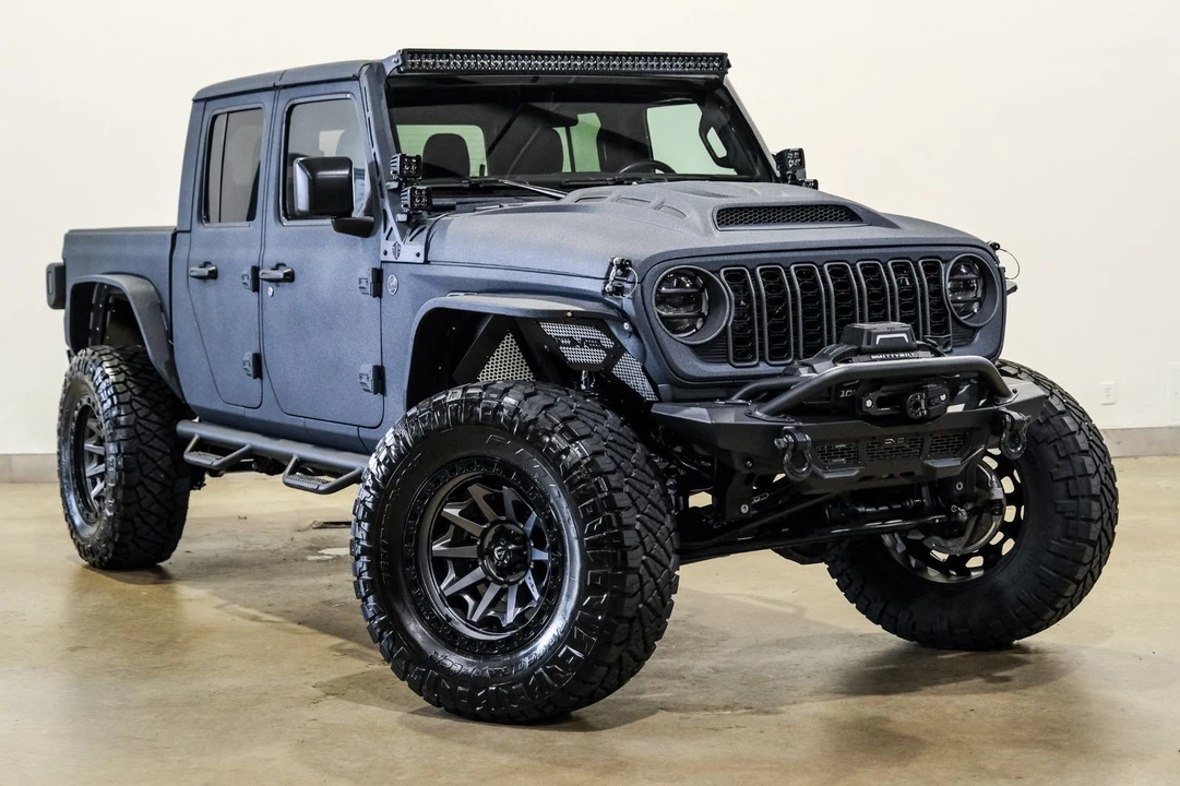 2025 Jeep JT Gladiator - Image 4 of 12