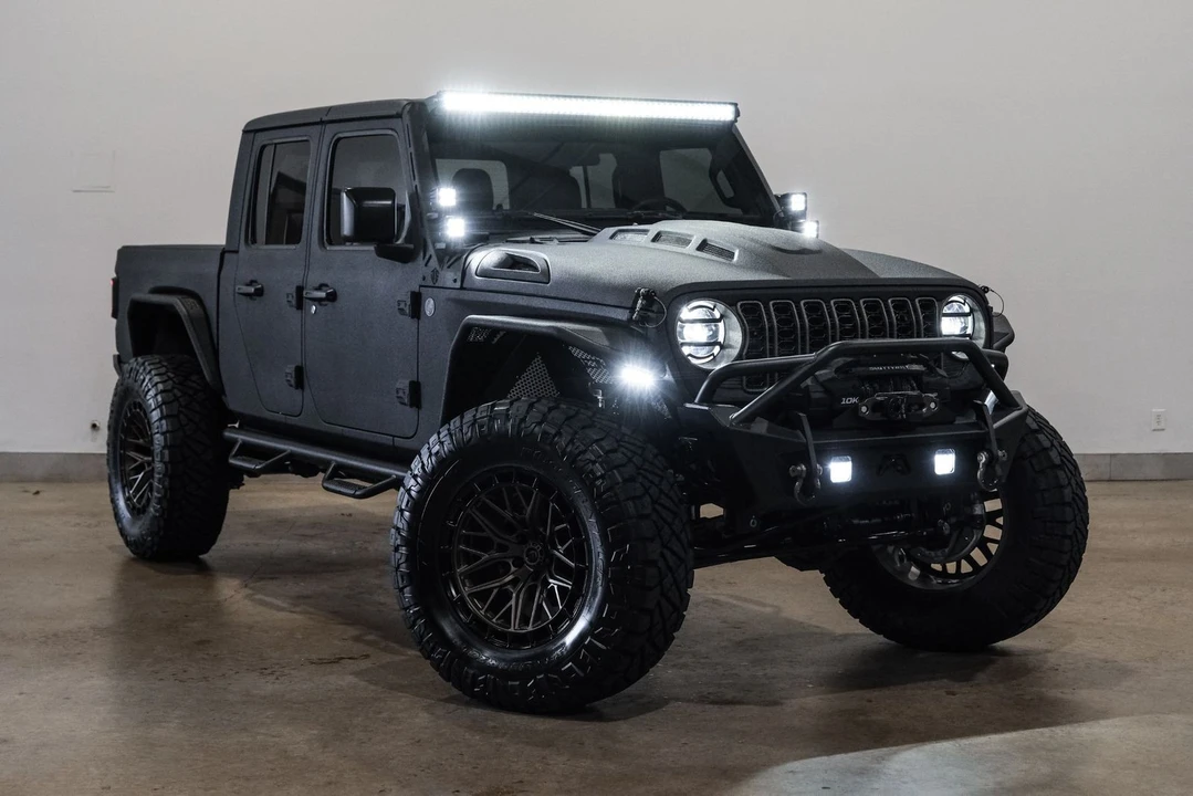 2025 Jeep JT Gladiator - Image 4 of 12