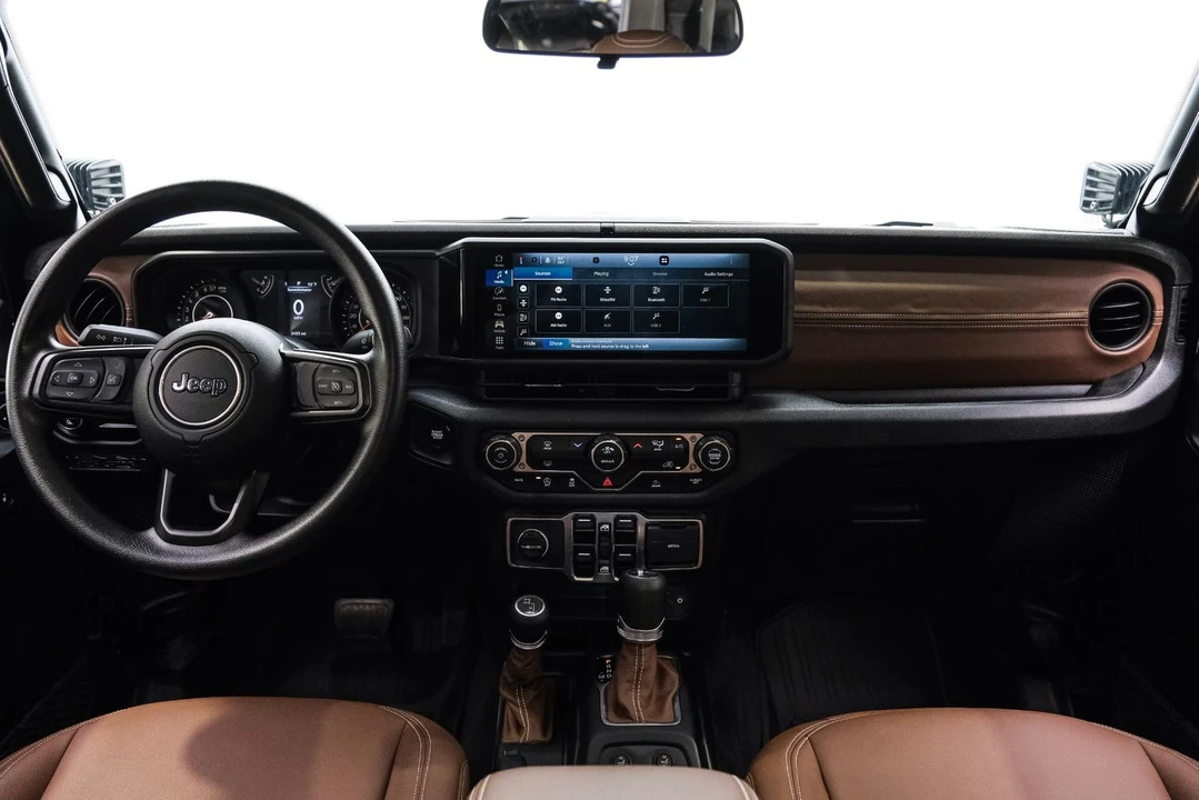 2025 Jeep JT Gladiator - Image 12 of 12