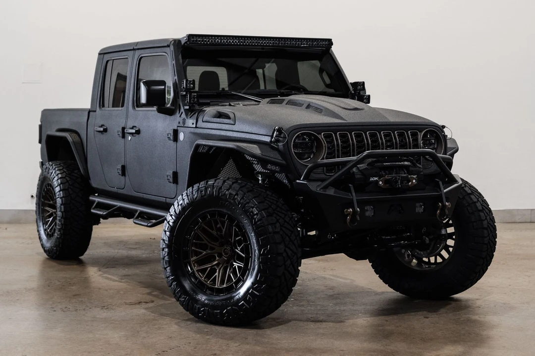 2025 Jeep JT Gladiator - Image 5 of 12
