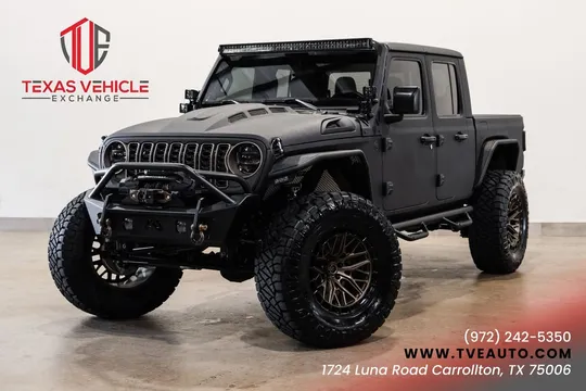 2025 Jeep Gladiator NightHawk 4X4