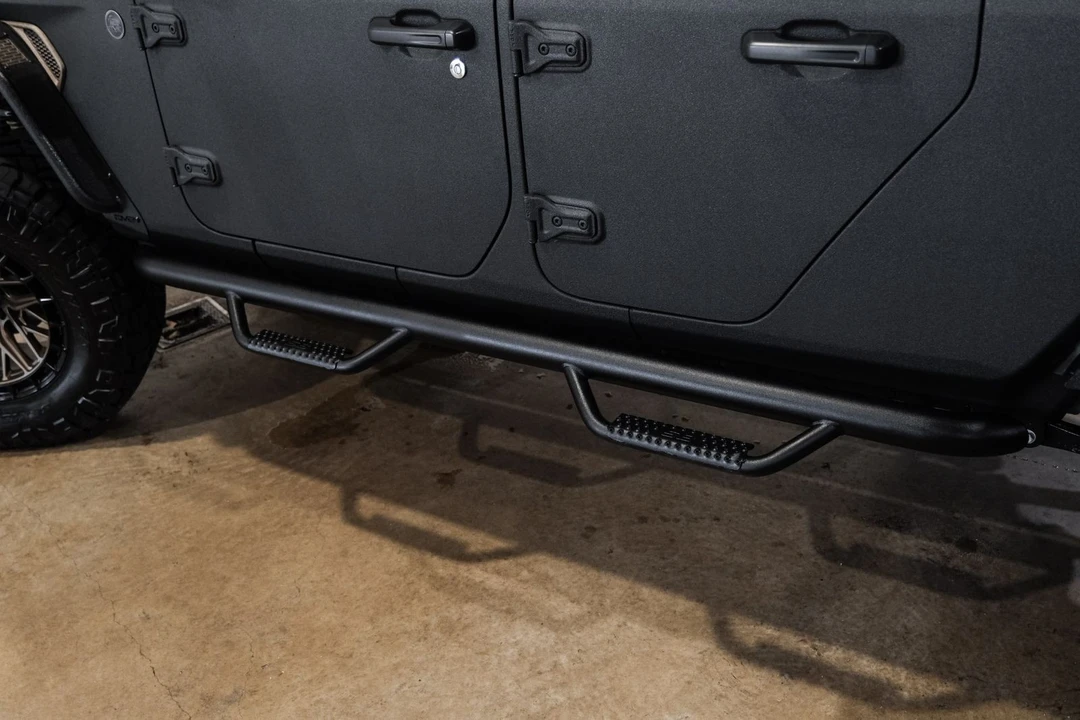 2025 Jeep JT Gladiator - Image 8 of 12