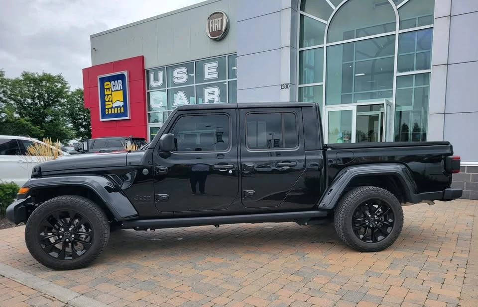 2025 Jeep JT Gladiator - Image 4 of 20