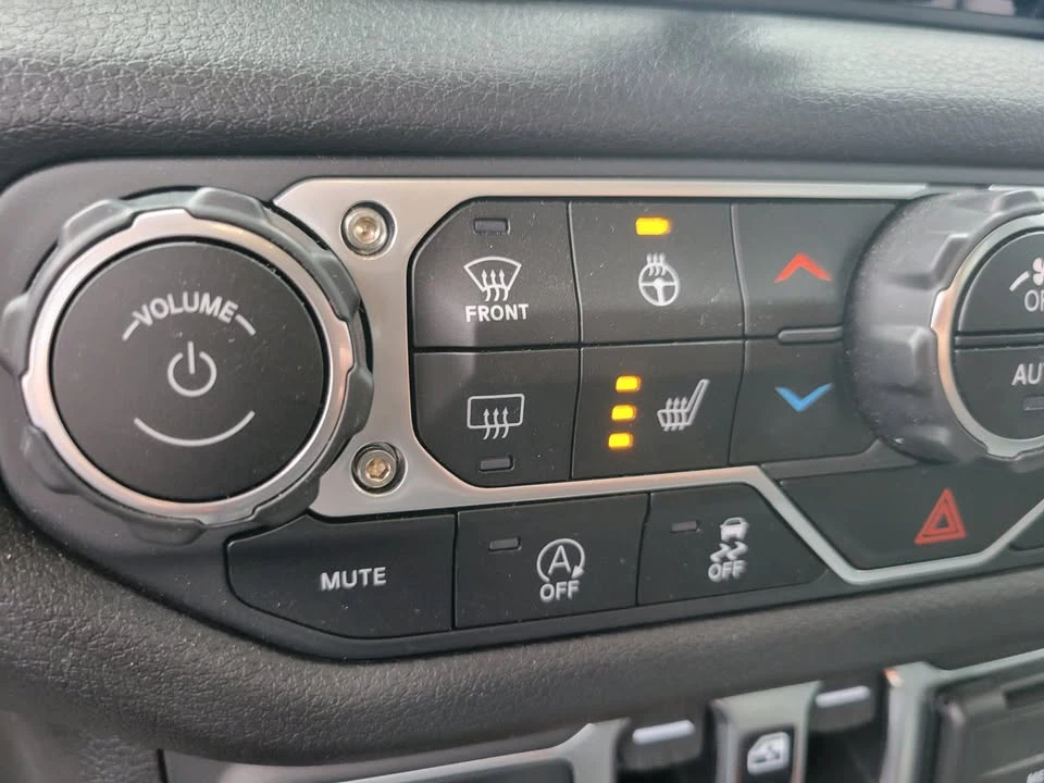 2025 Jeep JT Gladiator - Image 20 of 20