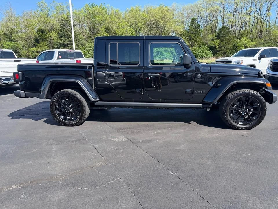 2025 Jeep JT Gladiator - Image 2 of 12