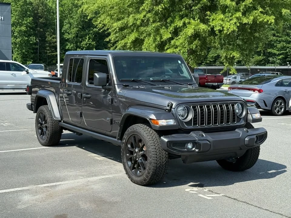 2025 Jeep JT Gladiator - Image 6 of 15