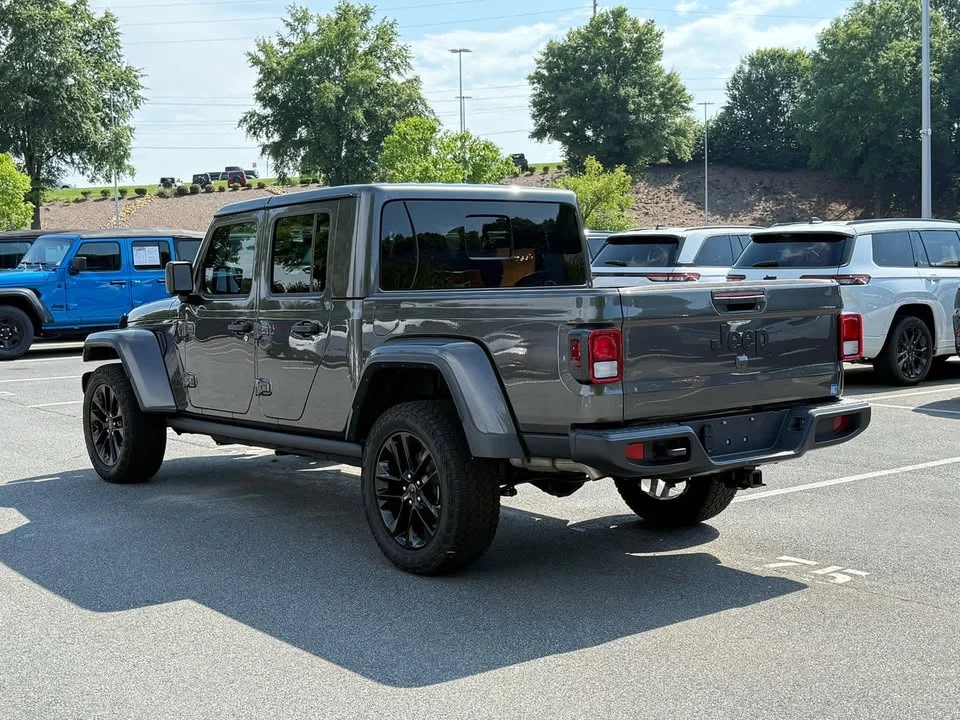 2025 Jeep JT Gladiator - Image 3 of 15