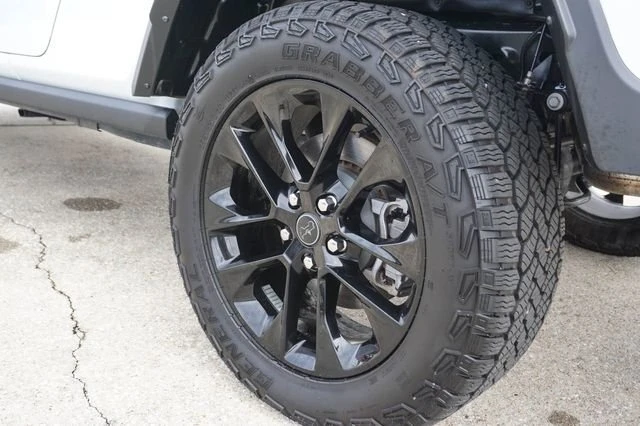 2025 Jeep JT Gladiator - Image 6 of 18