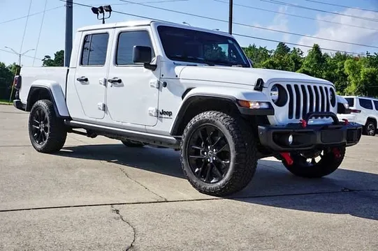 2025 Jeep Gladiator Nighthawk