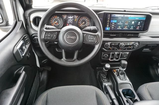 2025 Jeep JT Gladiator - Image 13 of 18