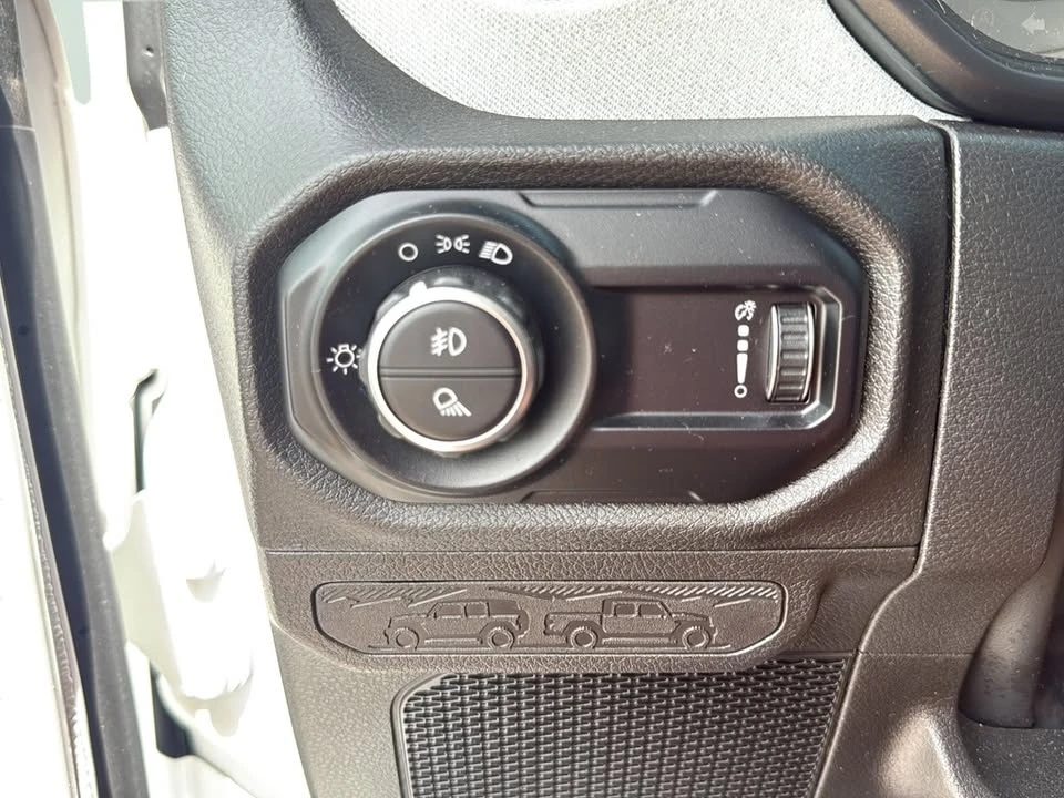 2025 Jeep JT Gladiator - Image 20 of 20