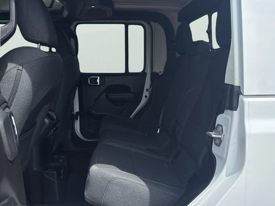 2025 Jeep JT Gladiator - Image 14 of 20