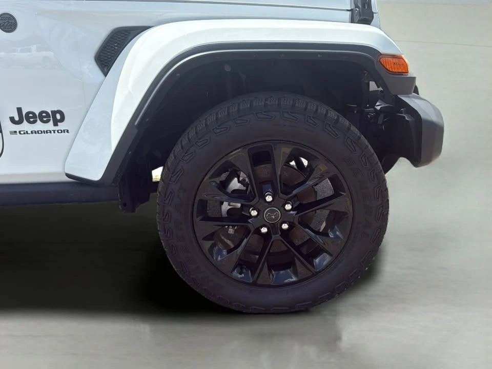 2025 Jeep JT Gladiator - Image 9 of 20