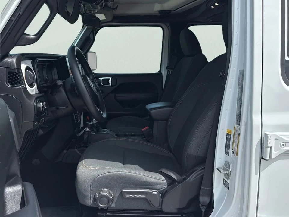 2025 Jeep JT Gladiator - Image 19 of 20