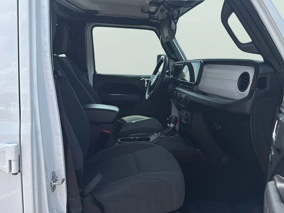 2025 Jeep JT Gladiator - Image 11 of 20