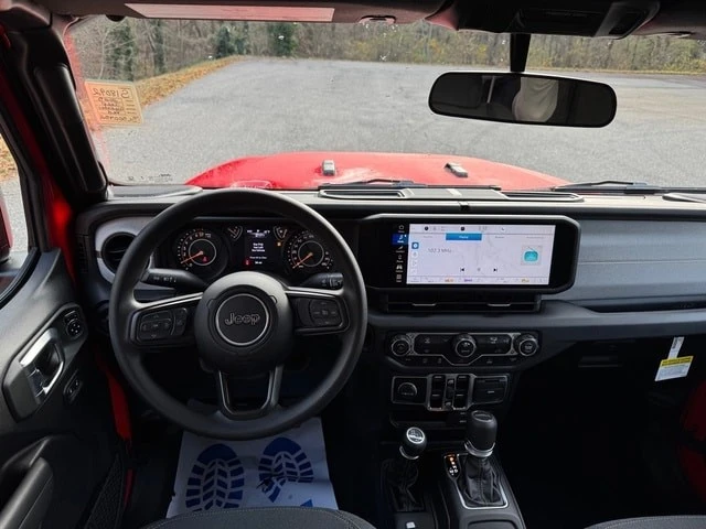2025 Jeep JT Gladiator - Image 11 of 12