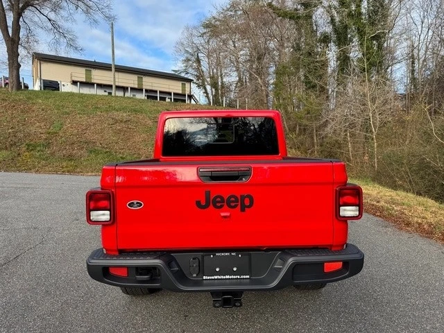 2025 Jeep JT Gladiator - Image 7 of 12