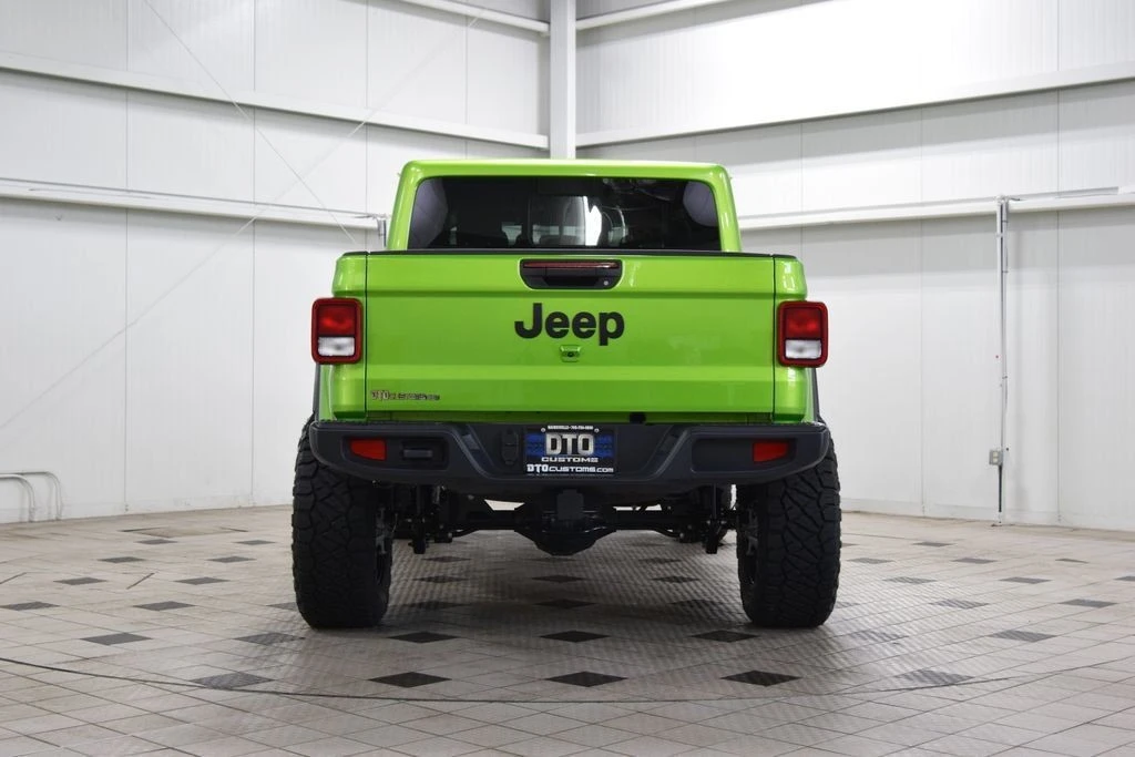 2025 Jeep JT Gladiator - Image 6 of 31