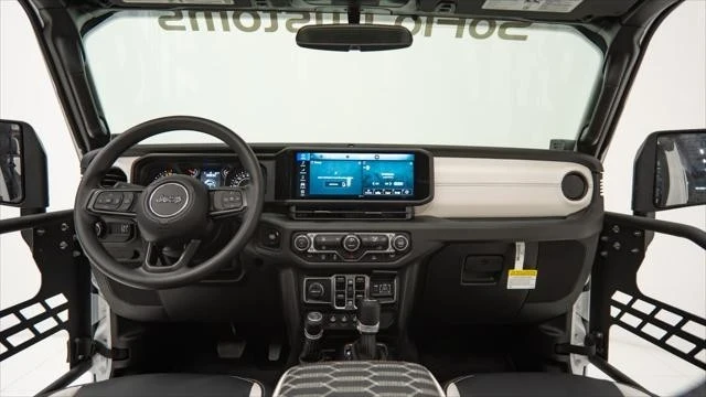 2025 Jeep JT Gladiator - Image 11 of 21