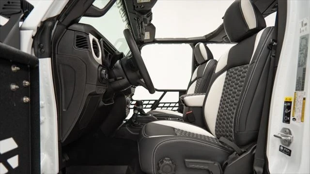2025 Jeep JT Gladiator - Image 14 of 21
