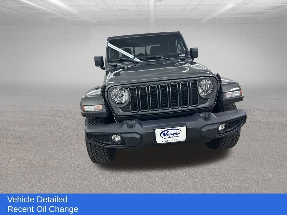 2025 Jeep JT Gladiator - Image 5 of 12