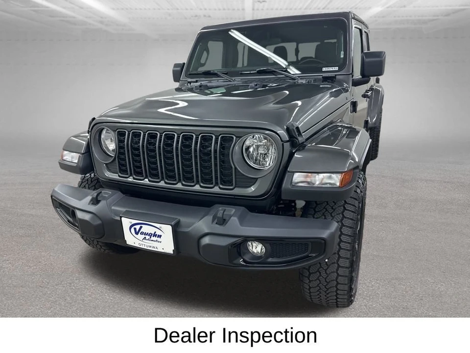 2025 Jeep JT Gladiator - Image 6 of 21