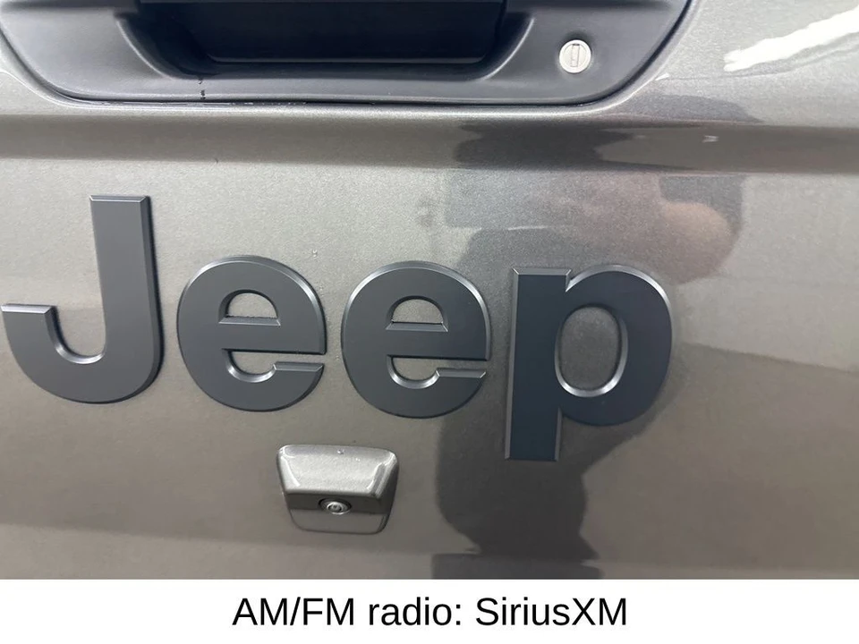 2025 Jeep JT Gladiator - Image 16 of 21