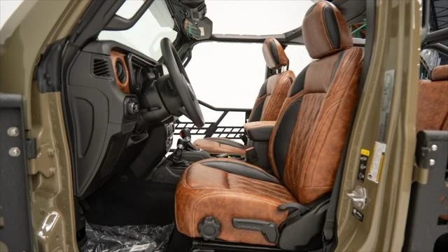 2025 Jeep JT Gladiator - Image 20 of 21