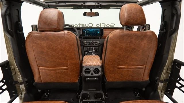 2025 Jeep JT Gladiator - Image 18 of 21