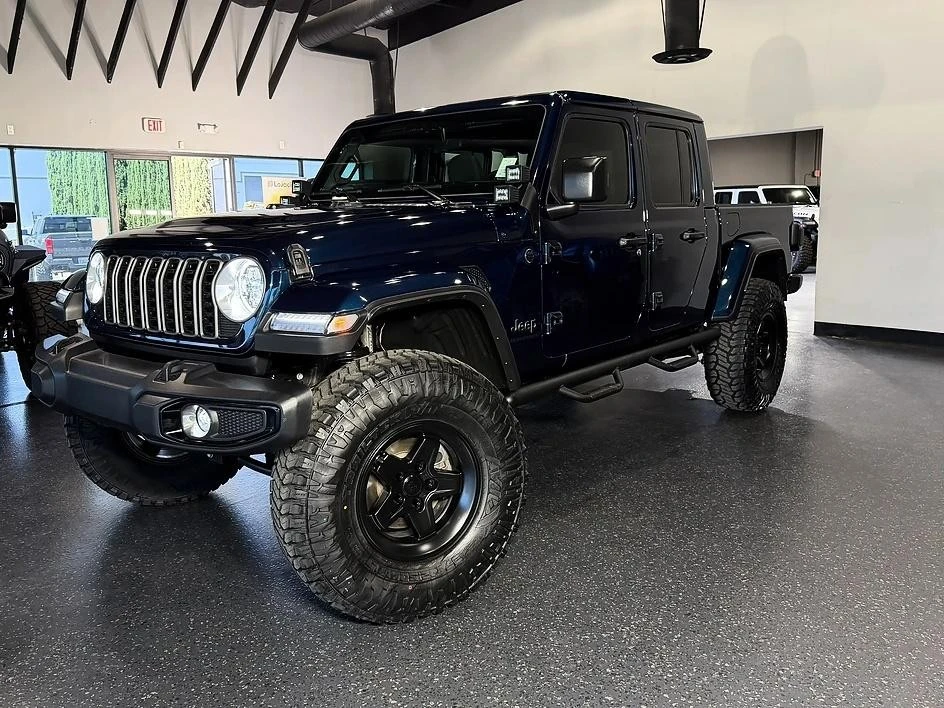 2025 Jeep JT Gladiator - Image 31 of 31