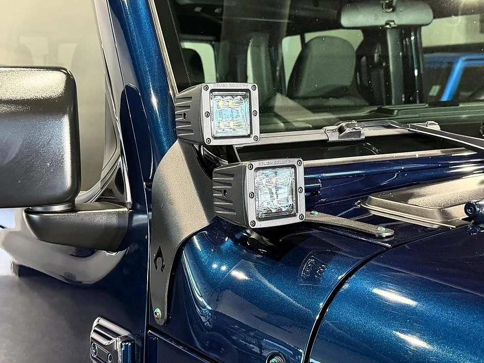 2025 Jeep JT Gladiator - Image 29 of 31