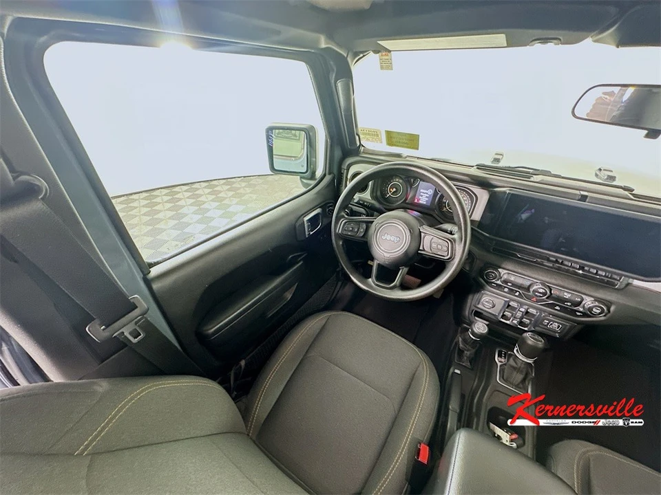 2025 Jeep JT Gladiator - Image 9 of 21