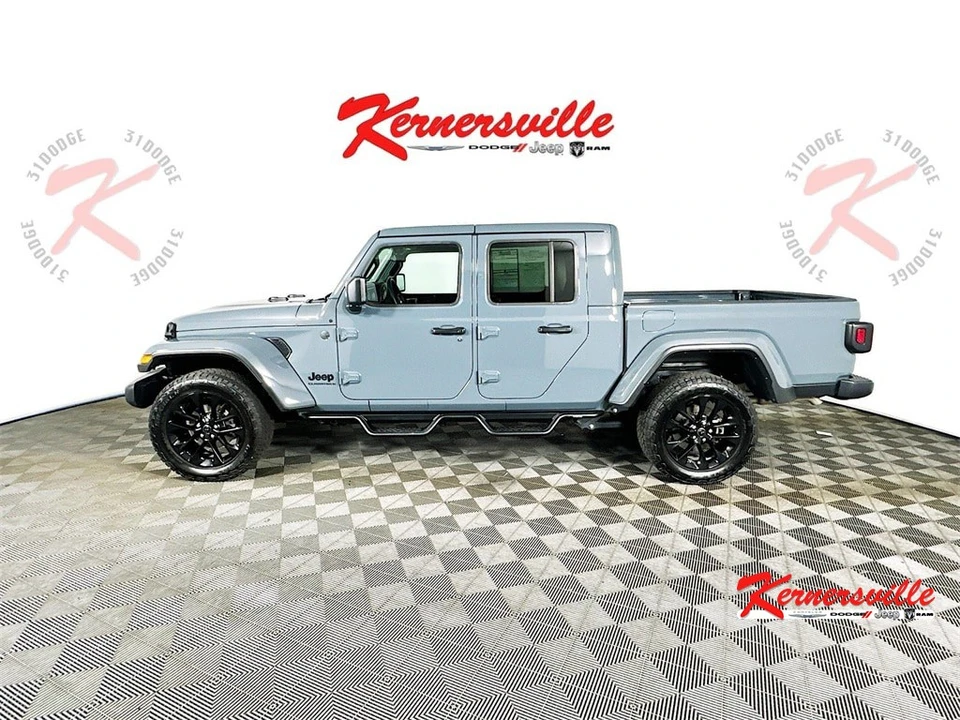 2025 Jeep JT Gladiator - Image 4 of 21