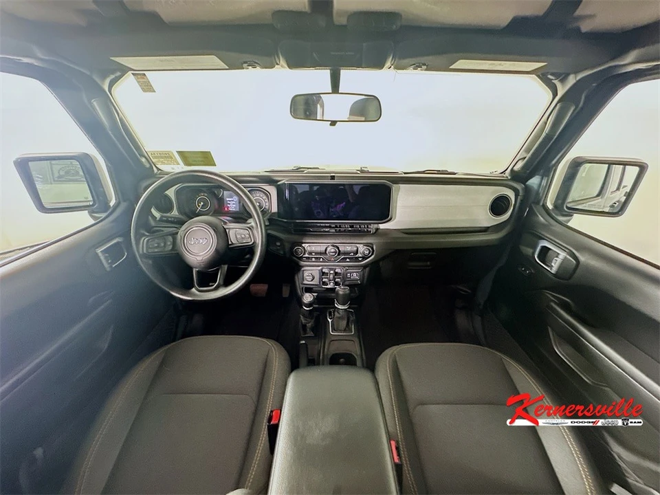 2025 Jeep JT Gladiator - Image 10 of 21