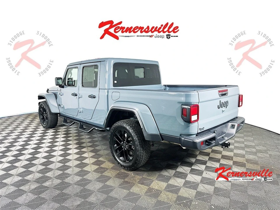 2025 Jeep JT Gladiator - Image 5 of 21
