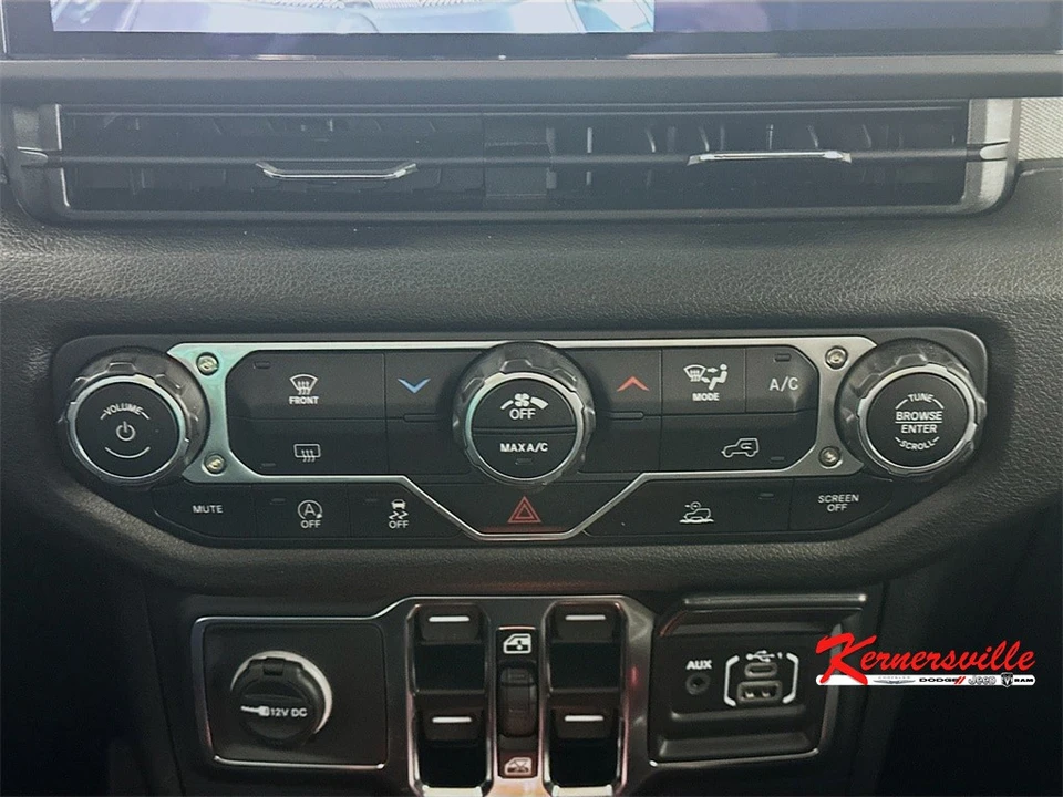 2025 Jeep JT Gladiator - Image 18 of 21