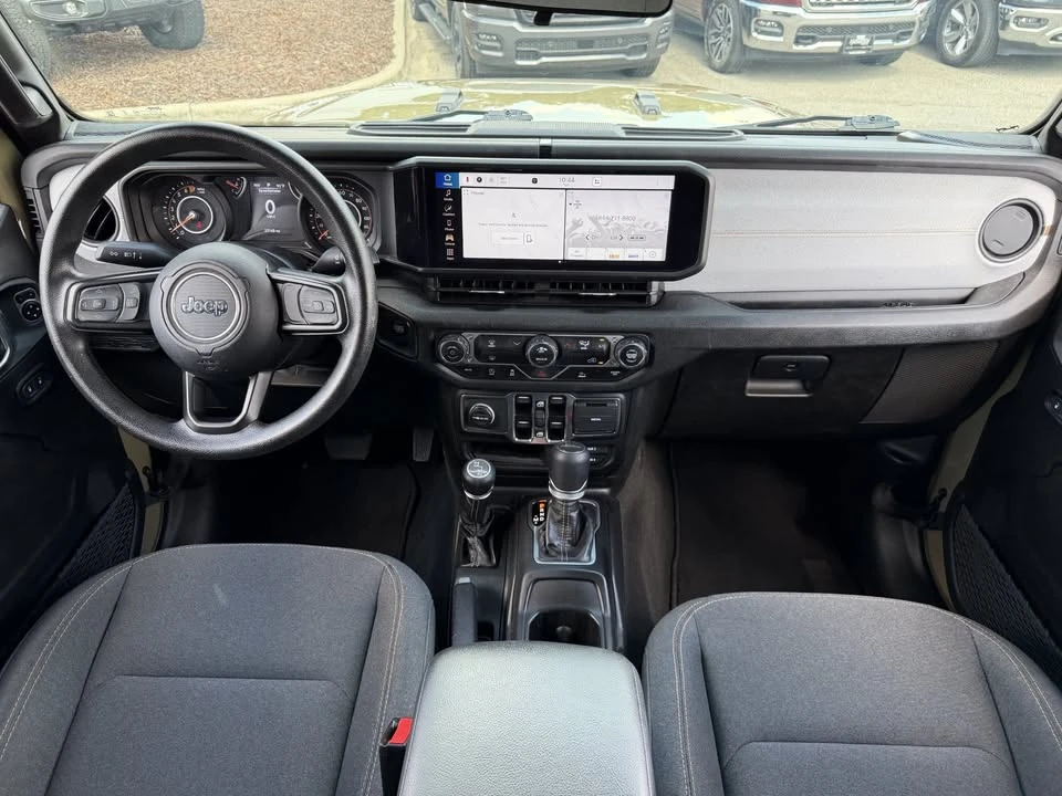 2025 Jeep JT Gladiator - Image 14 of 20