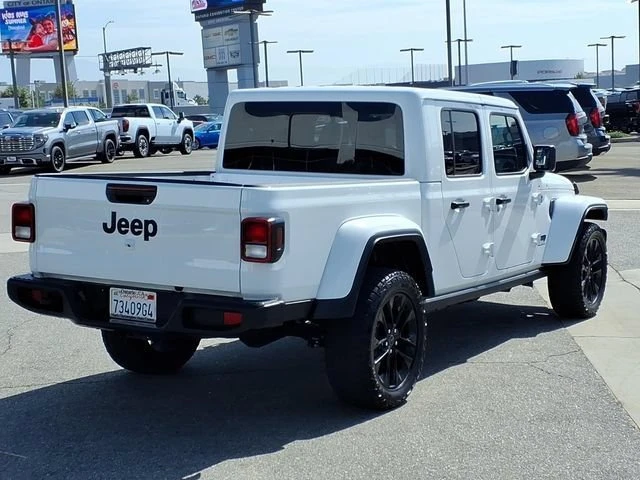 2025 Jeep JT Gladiator - Image 6 of 12