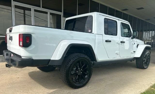 2025 Jeep JT Gladiator - Image 6 of 18