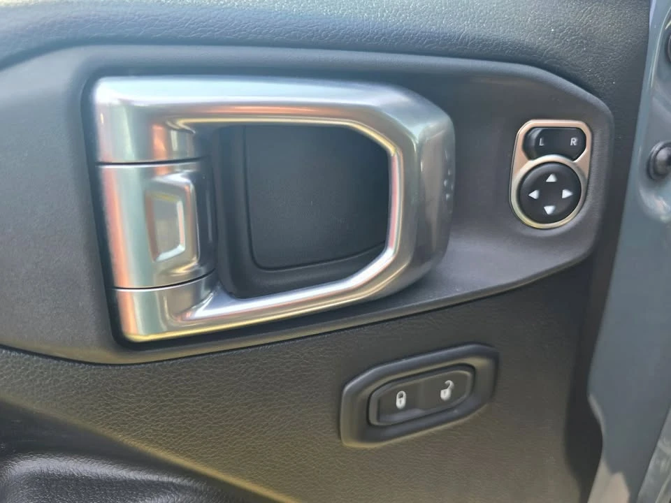 2025 Jeep JT Gladiator - Image 8 of 20