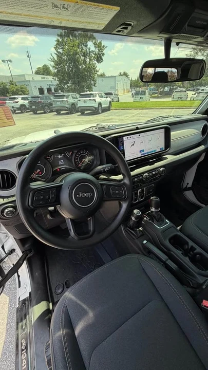 2025 Jeep JT Gladiator - Image 3 of 9